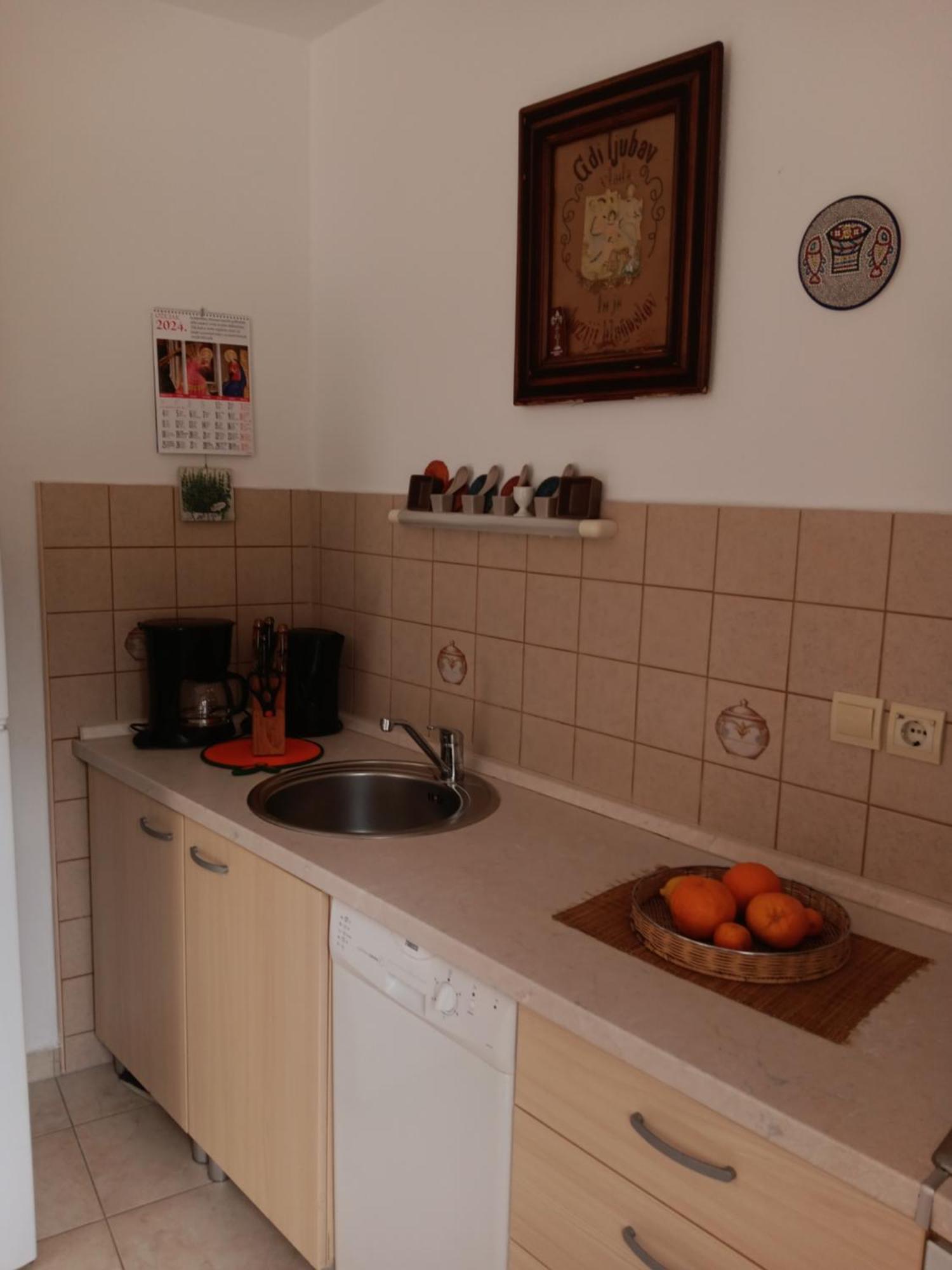 Guest House Lucijo Vrboska Habitación foto